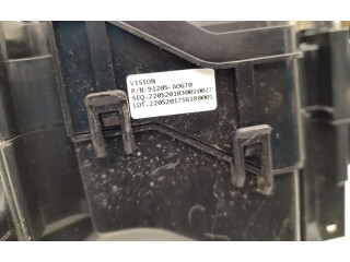 Блок предохранителей 91205-A0670   KIA Niro    