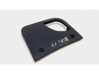 Другая деталь салона