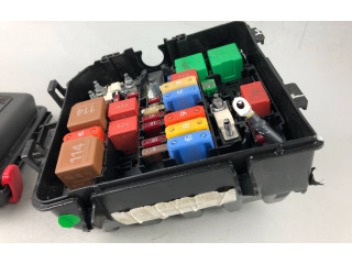 Блок предохранителей  9824510780   Peugeot 2008 II    