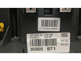 Přístrojová deska Volkswagen Golf VI 2009 5K0920871, A2C53219792