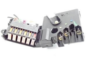 Pojistková skříňka 2119820402, 00H60 Mercedes-Benz CLS C219 2008