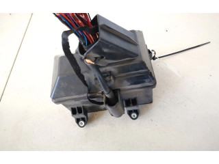 Блок предохранителей Volkswagen Phaeton