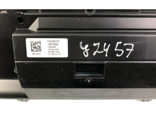 Панель приборов 32320737, T0491944 Volvo XC40