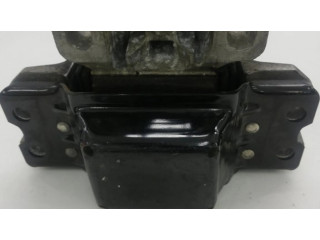 Подушка двигателя