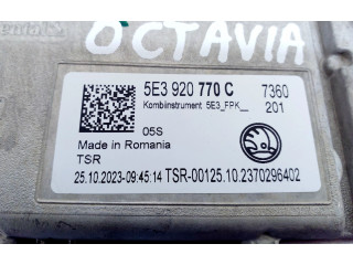 Спидометр (приборный щиток) 5E3920770C Skoda Octavia Mk4