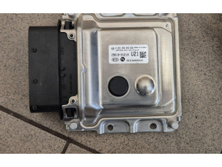 Комплект блоков управления 391002U205   KIA Ceed