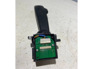 Ручка стеклоочистителей 31275360   Volvo V70