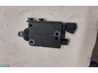 Zámek zadních dveří Opel Combo C 2010