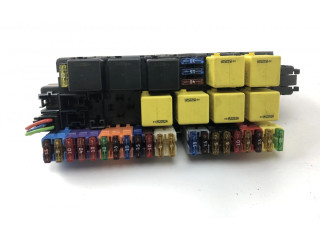 Pojistková skříňka 05045117, A2305454632 Mercedes-Benz SL R230 2005