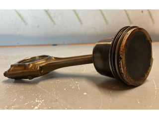  Поршень с шатуном  81P32  Audi A6 S6 C5 4B  