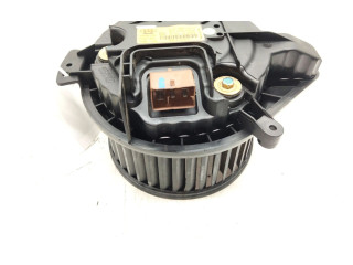 Вентилятор печки    8E1820021B   Audi A4 Allroad