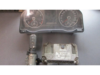 Блок управления двигателя 03C906022AK Volkswagen Jetta V
