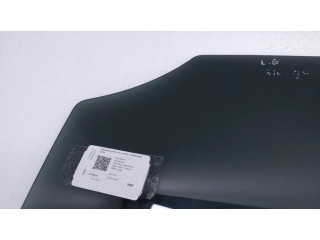 Основное стекло задних дверей