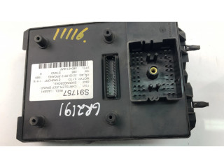 Блок предохранителей 56042148AF Chrysler Voyager