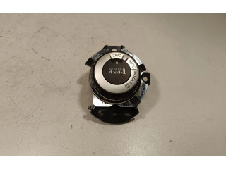 Pojistková skříňka Включатель блокировки дифференциалов 969U74CE2A Nissan X-Trail T32 2016