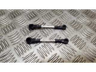 Другая деталь отсека двигателя