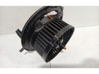 Вентилятор печки       Volkswagen Golf VIII