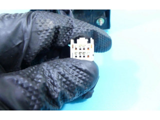 Зеркало электрическое Mazda MPV II LW 1999 - 2007 года