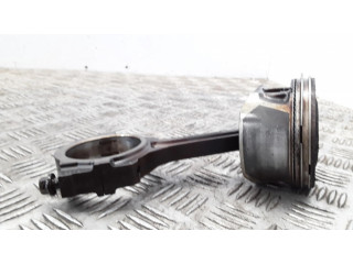 Píst Saab 9-7X pro benzínový motor 4.2