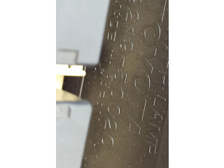 Блок предохранителей  3280YA1, 8921950020   Lexus LS 430    