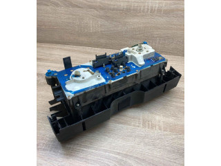 Přístrojová deska  Audi 80 90 B2 1978 81117434, 88471066  