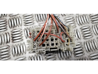 Блок предохранителей     Volvo V70  D4204T5 