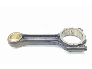 Шатун DFGA 04L105401A, 04L105401A    Skoda Superb B8 (3V)  