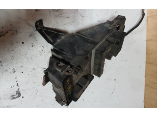 Блок предохранителей  9441607   Volvo S80    