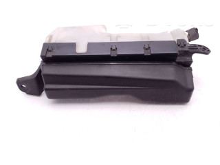 Блок предохранителей     Toyota Corolla Verso AR10    