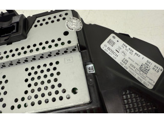 Přístrojová deska Volkswagen Touareg II 2014 7P6920882T