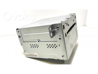 Радио/ проигрыватель CD/DVD / навигация