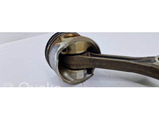 Píst Audi A4 S4 B9 pro naftový motor 3.0 CRTC