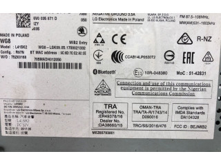 Радио/ проигрыватель CD/DVD / навигация 6V0035871D    Skoda Fabia Mk3 (NJ)