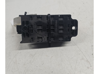 Блок предохранителей 913103E810   KIA Sorento    