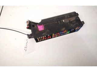 Блок предохранителей 63593576 Skoda Fabia Mk2 (5J)