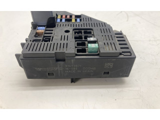 Блок предохранителей  31473571, 31473571   Volvo XC90    