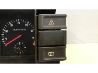 Панель приборов 81117185, 88471064   Audi 80 90 B2       