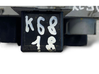 Блок предохранителей 8690698 Volvo XC90