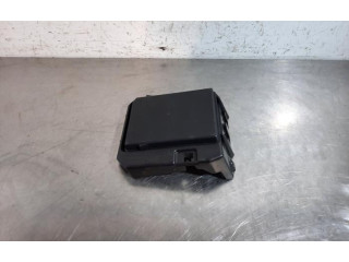   Pojistková skříňka 284B76LA0B   Nissan Juke II F16 2022