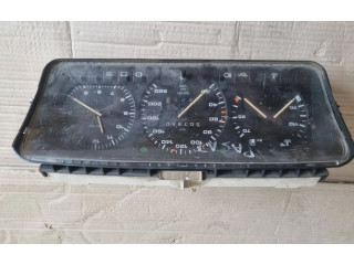 Přístrojová deska Volkswagen PASSAT B3 1994 5220032310