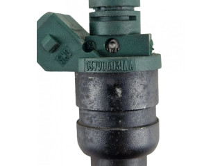 Форсунка 037906031aa    Audi A3 S3 8L  AKL 