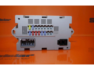 Блок предохранителей 73707520, 73707520 Jaguar XE