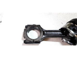 Píst Alfa Romeo 156 pro naftový motor 1.9