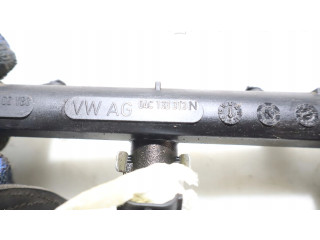 Топливная рампа    Skoda Citigo   для двигателя AHY