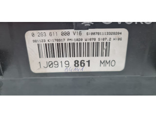 Панель приборов 1J0919861   Volkswagen Golf IV       