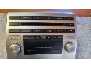 Радио/ проигрыватель CD/DVD / навигация