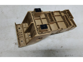 Блок предохранителей 82201FG010   Subaru Forester SH    