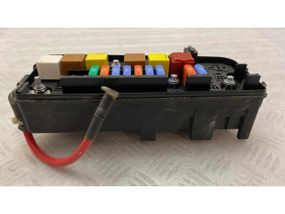 Pojistková skříňka 13144710, 519067011 Opel Vectra C 2004