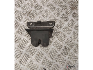 Замок багажника     Audi A6 S6 C5 4B 1997 - 2005 года