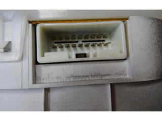 Панель приборов FDGE6VD Mazda 626